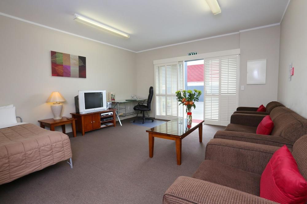 Kudos Business Suites & Airport Motel Auckland Extérieur photo