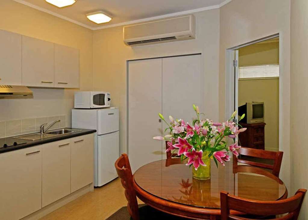 Kudos Business Suites & Airport Motel Auckland Chambre photo